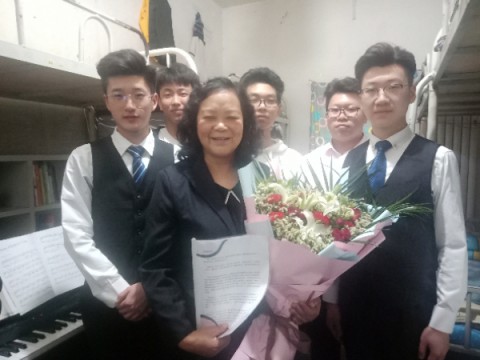 送别了，今年会书生少年