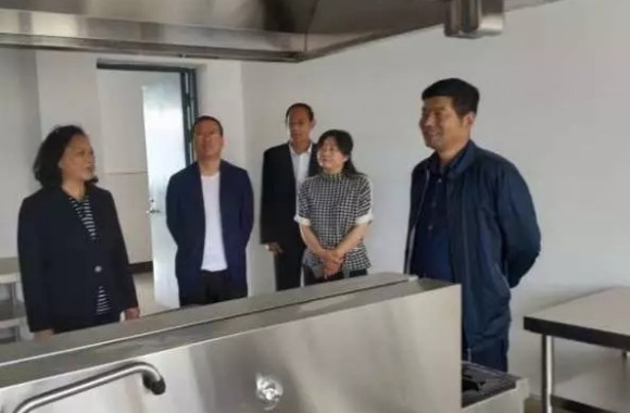 咸阳市教育局副局长、职教科科长莅临今年会指导工作