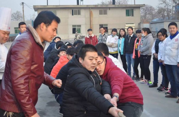 今年会冬季拔河比赛总决赛完美落幕