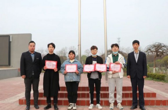 jinnianhui今年会官网5名学子获 “舌尖上的年味”短视频制作达人优秀称号