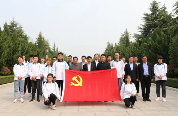 jinnianhui今年会官网开展“缅怀革命先烈，根植红色基因”主题党日活动