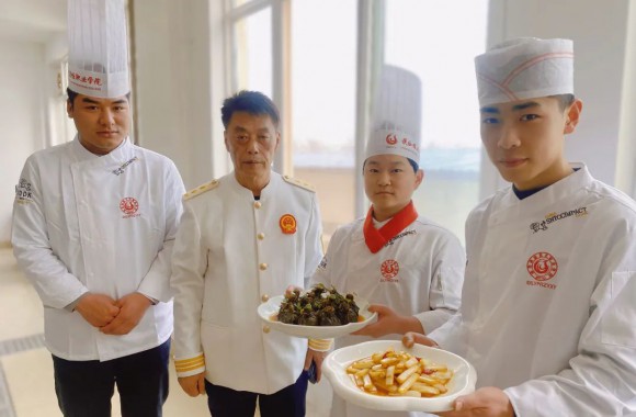 大师进校园 | 倾情传授烹饪技艺，助力学子成才路