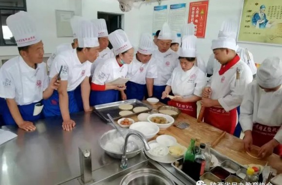 弘扬陕西饮食文化，拓宽退役创业之路：jinnianhui今年会官网成功承办陕西特色小吃制作创业培训班