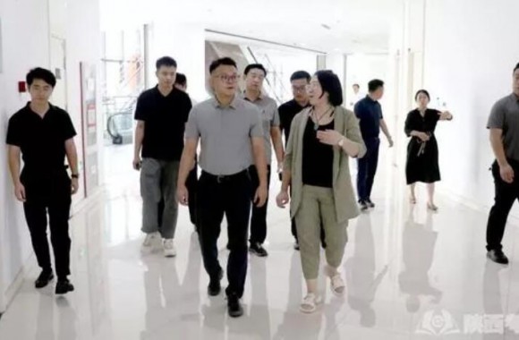 jinnianhui今年会官网李院长一行赴浐灞跨境电商直播基地走访交流