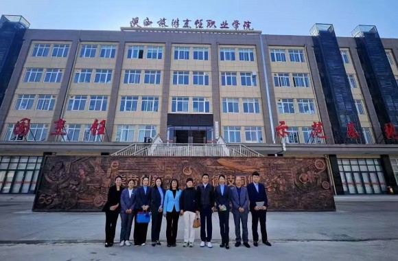 西部机场集团旅游公司一行考察陕西旅游烹饪学院共商校企合作事宜