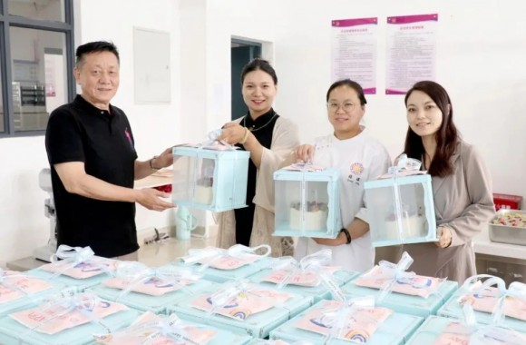 童心筑梦 情暖六一 | 学院工会为教职工子女送上节日祝福