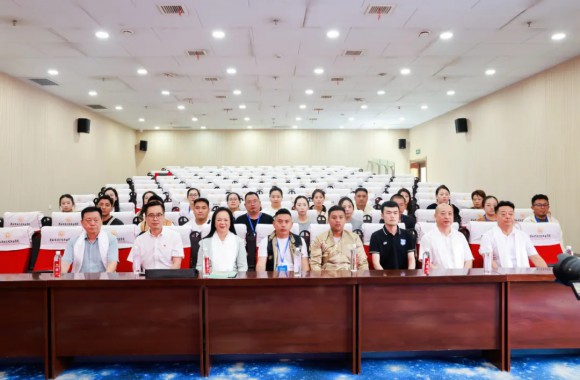 教育同心 交流共进|西藏阿里中等职业学校一行来今年会参观交流