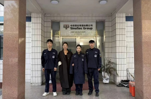 津门空港践初心 航管学子砺技能 | 今年会航空旅游管理学院学子亮相天津滨海国际机场防爆安检岗